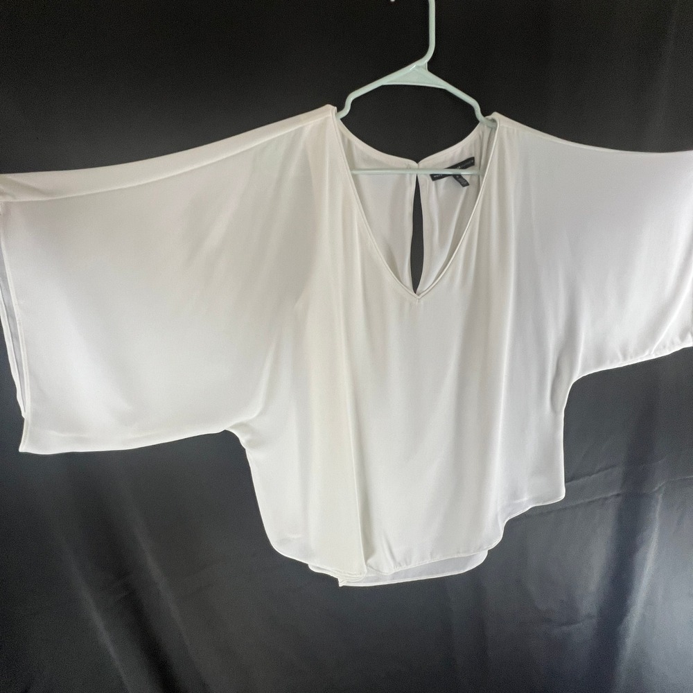 White House Black Market White Kimono Sleeve V-Neck Keyhole Back Blouse Medium - Picture 2 of 6